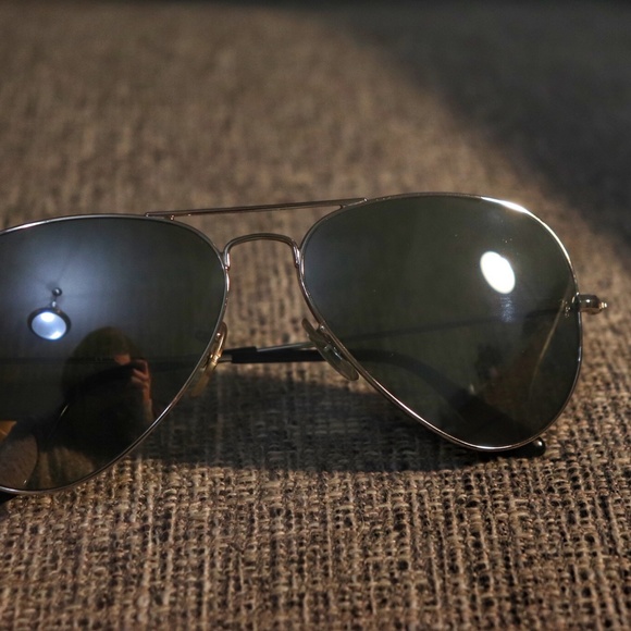Authentic Ray-Ban mirrored aviators with case - Picture 2 of 4